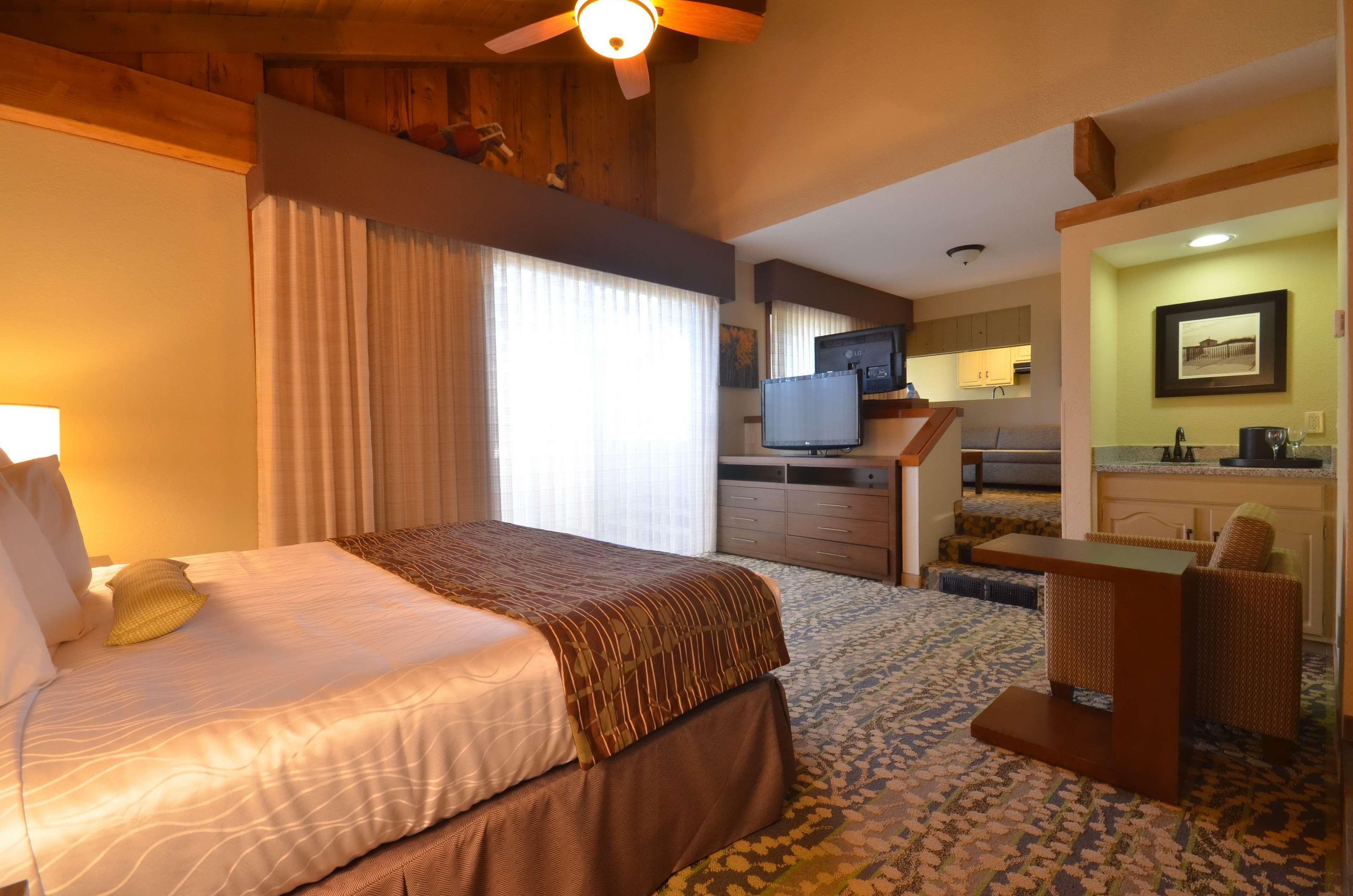 Best Western The Inn&Suites Pacific Grove Exterior foto