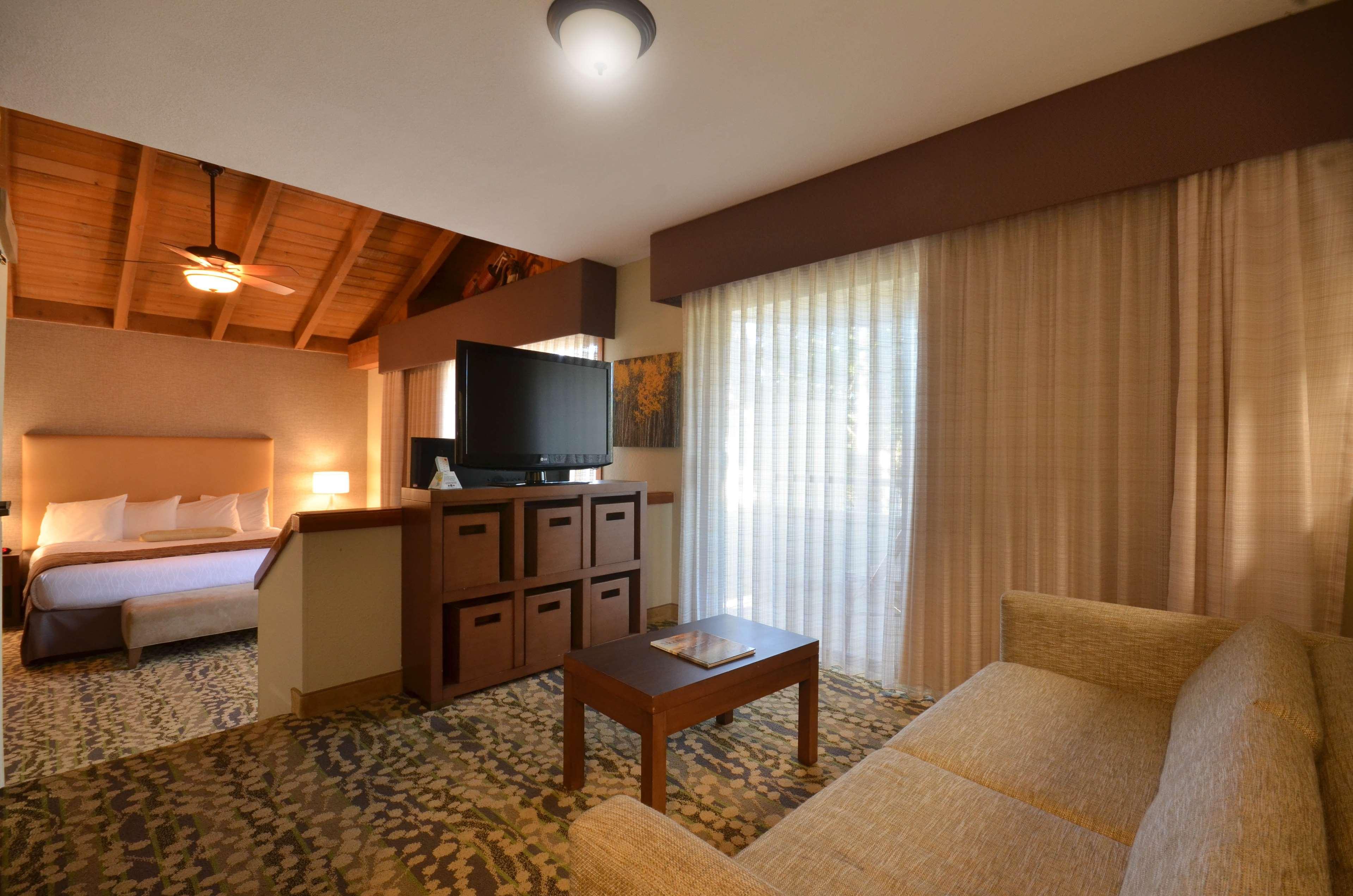 Best Western The Inn&Suites Pacific Grove Exterior foto