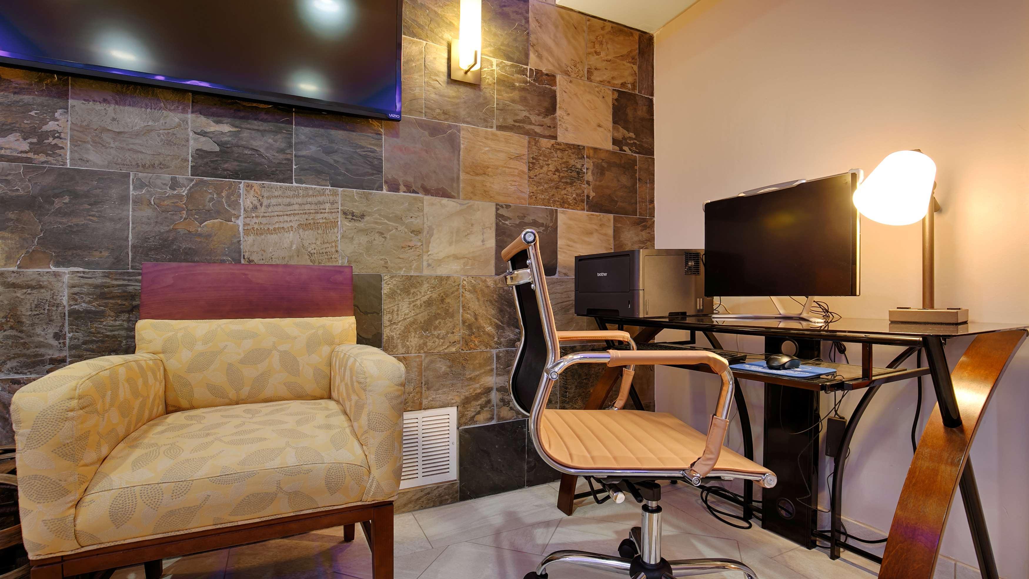 Best Western The Inn&Suites Pacific Grove Exterior foto