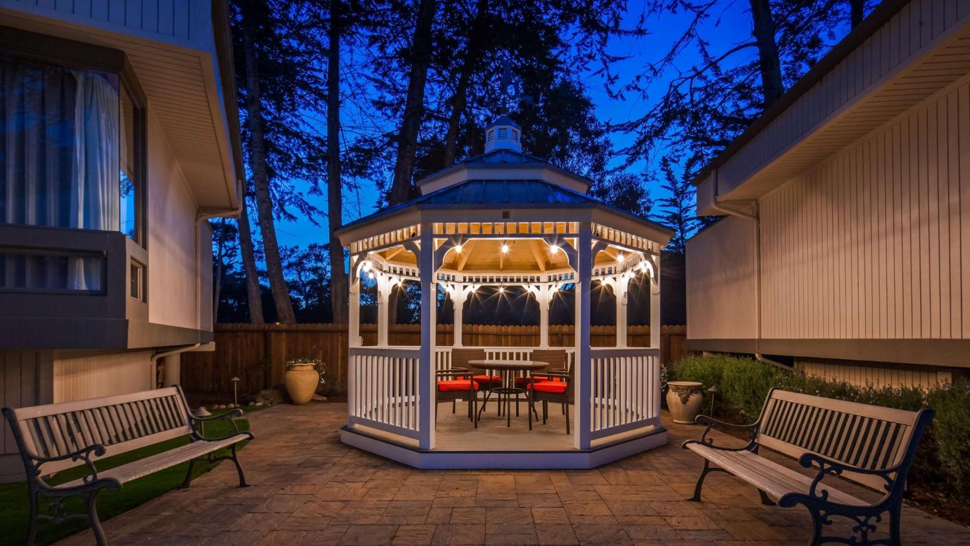 Best Western The Inn&Suites Pacific Grove Exterior foto